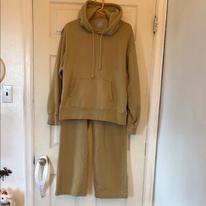 Tna Aritzia CozyAF Sweat Set Size M